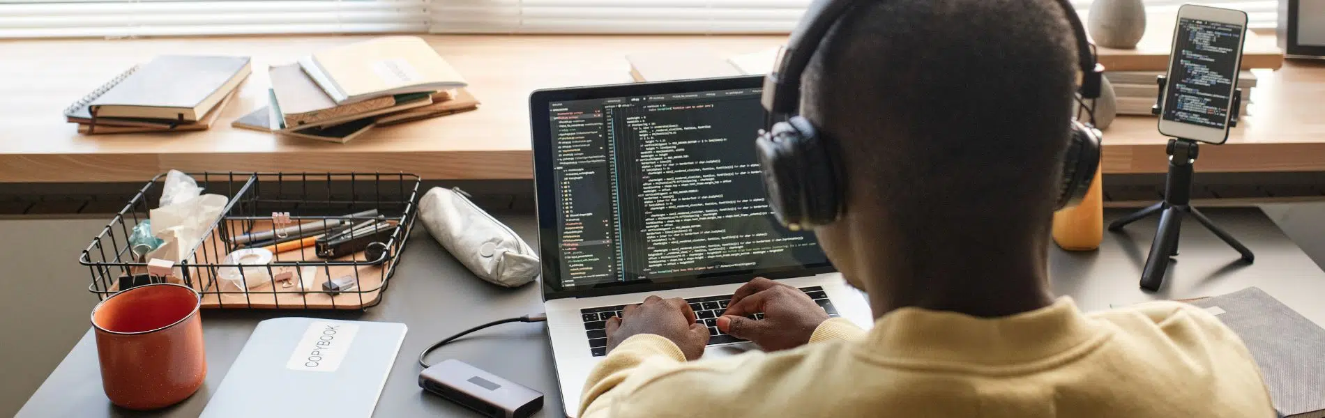 ¿Qué hace un programador Java y un Java developer? | Tokio School